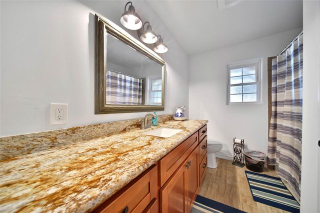 32242 Robin Lane, Waller, TX 77484