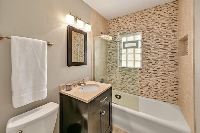 2454 Lefeber AVENUE, Wauwatosa, WI 53213