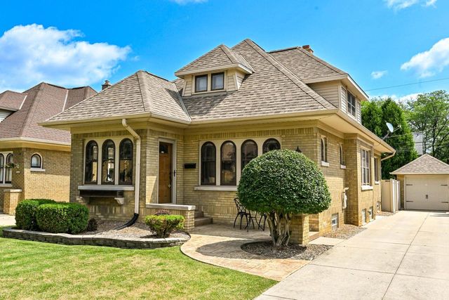 2454 Lefeber AVENUE, Wauwatosa, WI 53213