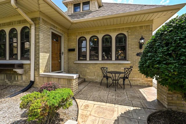 2454 Lefeber AVENUE, Wauwatosa, WI 53213
