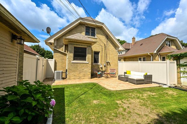 2454 Lefeber AVENUE, Wauwatosa, WI 53213