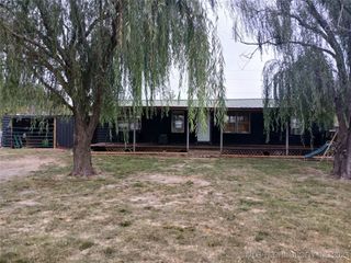 413697 E 1090 Road, Checotah, OK 74426