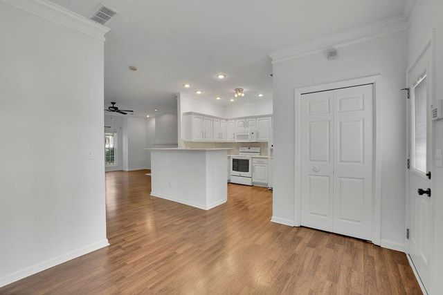 3777 Town Square NW Circle 5, Kennesaw, GA 30144