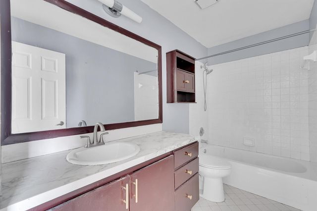 2865 NW 68th Lane, Margate, FL 33063