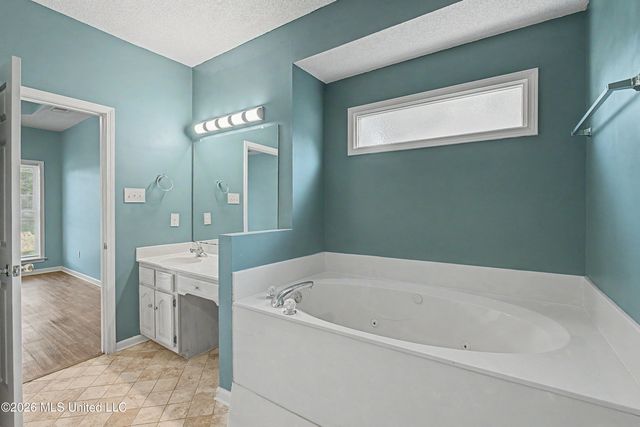 5960 Southridge Drive, Olive Branch, MS 38654