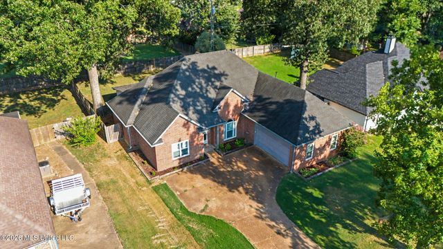 5960 Southridge Drive, Olive Branch, MS 38654