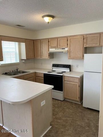 2914 Mulberry Lane F, Greenville, NC 27858