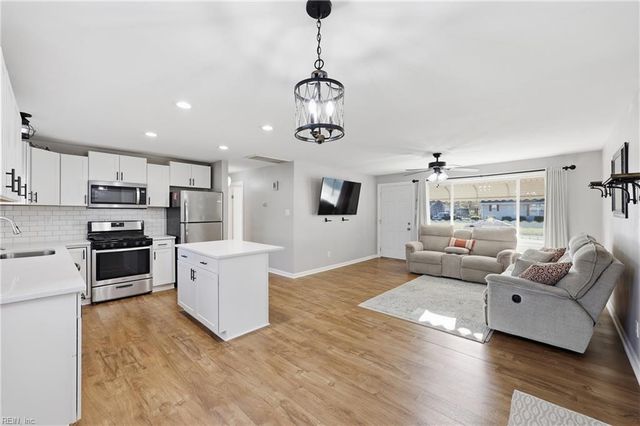 615 Gladstone AVE, Portsmouth, VA 23701