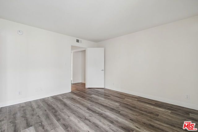870 Crenshaw Boulevard 202, Los Angeles, CA 90005
