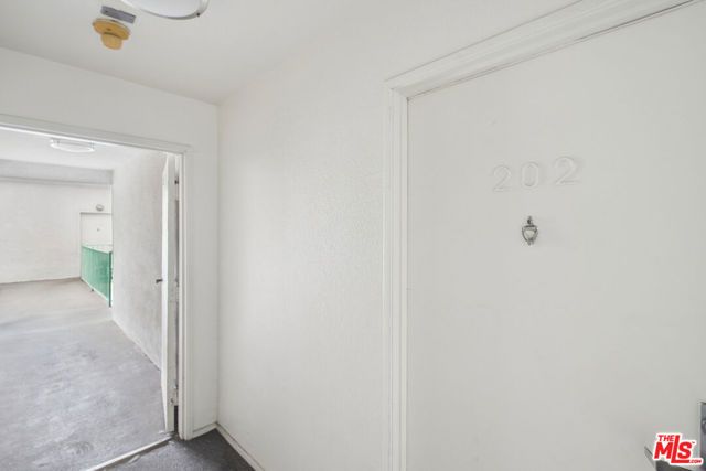 870 Crenshaw Boulevard 202, Los Angeles, CA 90005