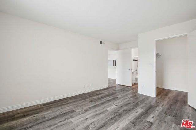 870 Crenshaw Boulevard 202, Los Angeles, CA 90005