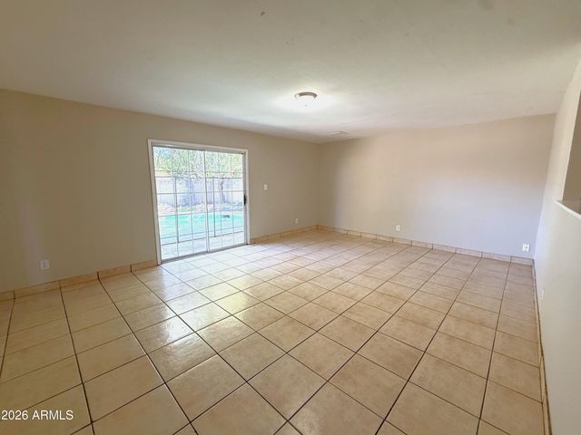 6116 W MONTEREY Way, Phoenix, AZ 85033