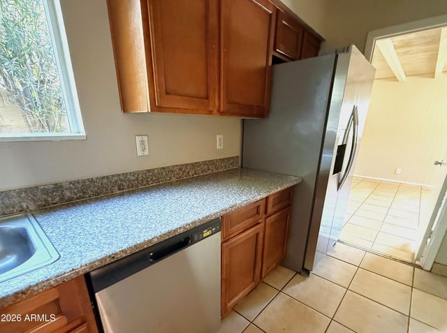 6116 W MONTEREY Way, Phoenix, AZ 85033