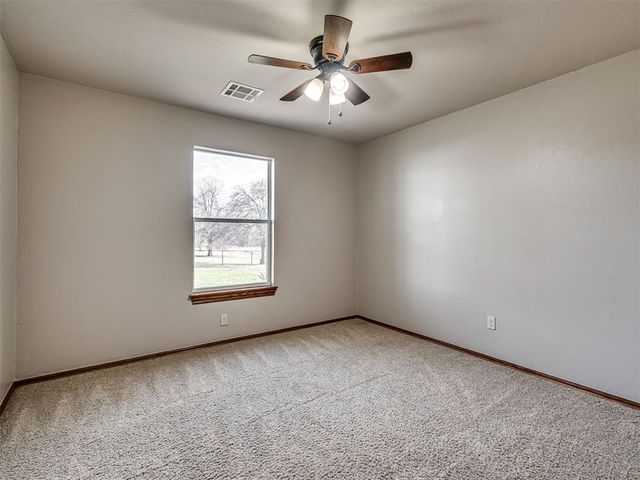 104 Stotts Road, Mcloud, OK 74851