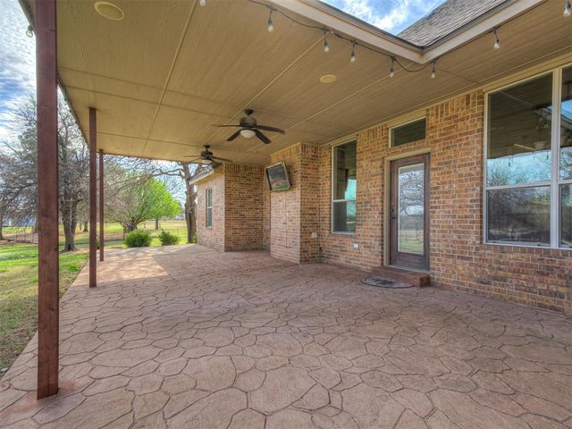 104 Stotts Road, Mcloud, OK 74851