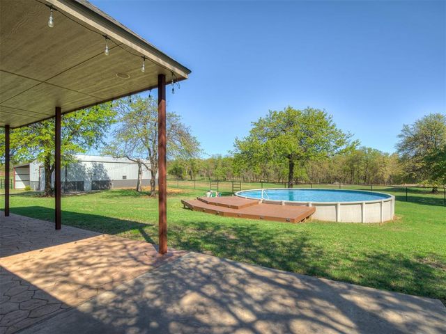 104 Stotts Road, Mcloud, OK 74851