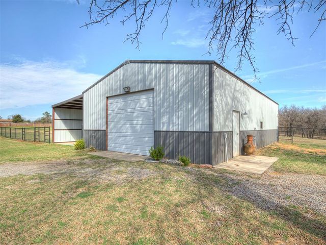 104 Stotts Road, Mcloud, OK 74851