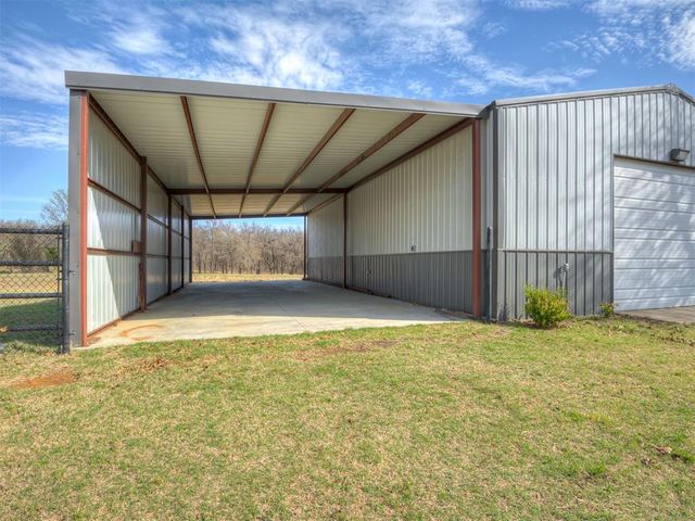104 Stotts Road, Mcloud, OK 74851
