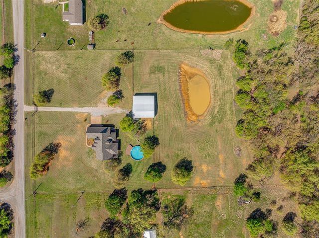 104 Stotts Road, Mcloud, OK 74851