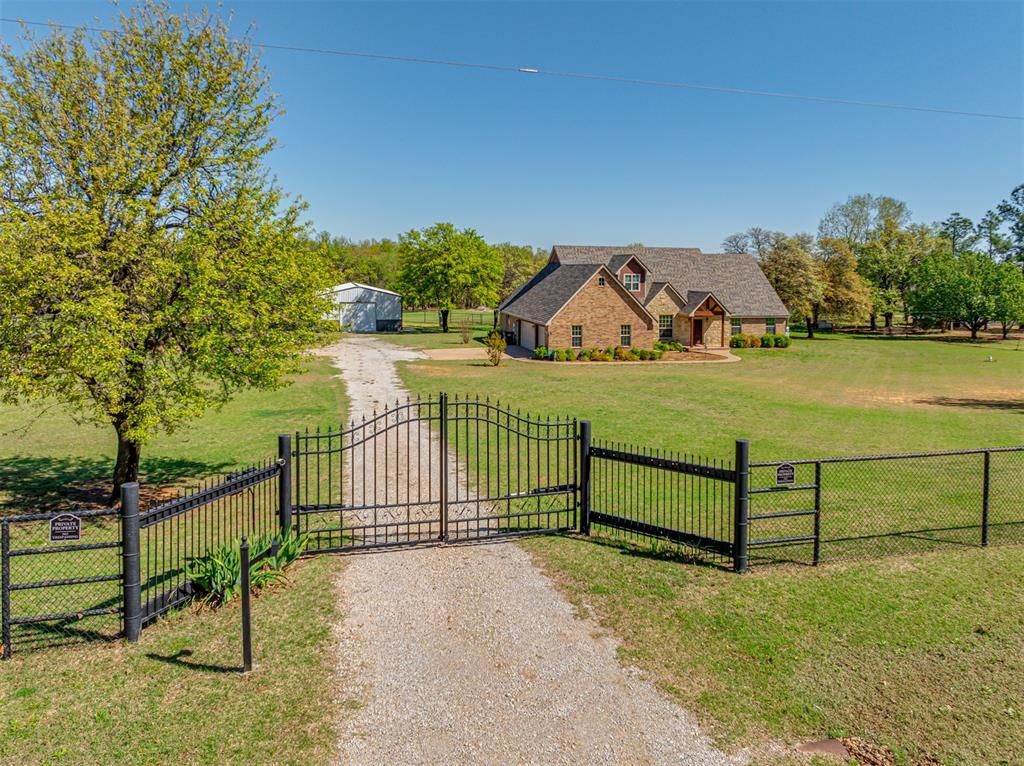 104 Stotts Road, Mcloud, OK 74851