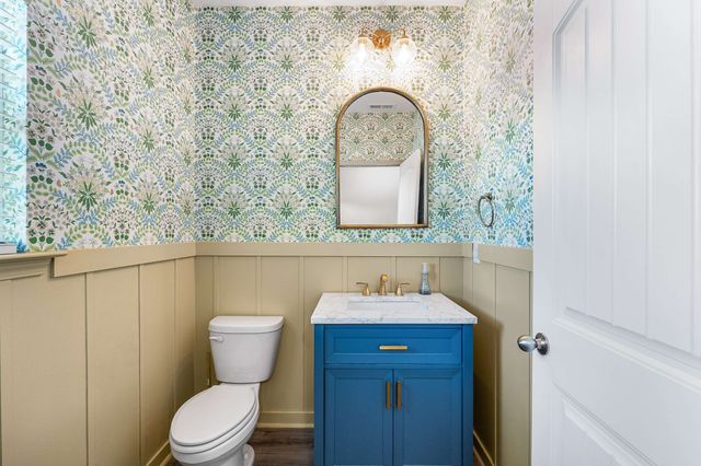 719 Reflections Ln, Pleasant View, TN 37146