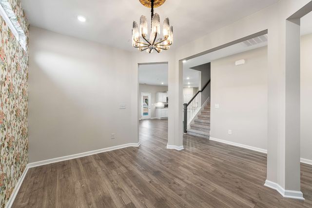 719 Reflections Ln, Pleasant View, TN 37146