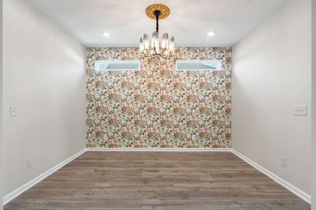 719 Reflections Ln, Pleasant View, TN 37146