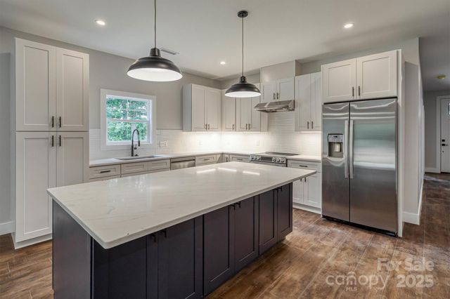4418 Bristol Drive, Morganton, NC 28655