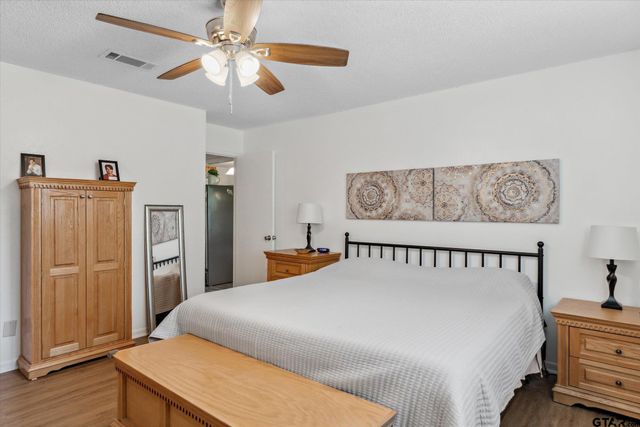 160 CR 2433, Mineola, TX 75773