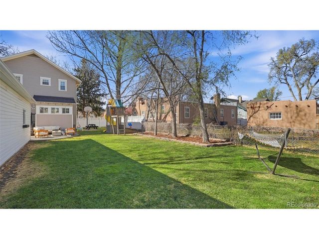 310 Taylor St, Sterling, CO 80751