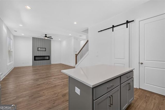 5619 Pine Street, Flowery Branch, GA 30542