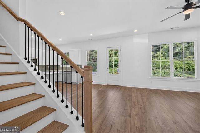 5619 Pine Street, Flowery Branch, GA 30542