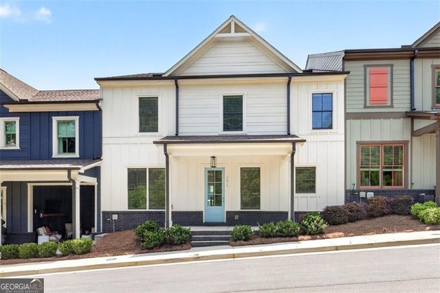 5619 Pine Street, Flowery Branch, GA 30542