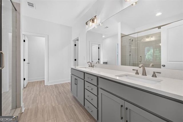 5619 Pine Street, Flowery Branch, GA 30542