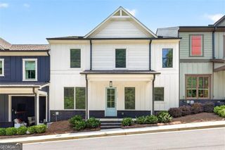 5619 Pine Street, Flowery Branch, GA 30542
