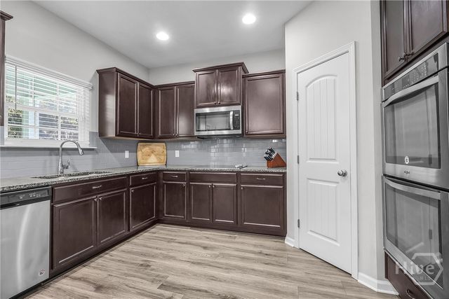 65 Flemington Oaks Drive, Hinesville, GA 31313