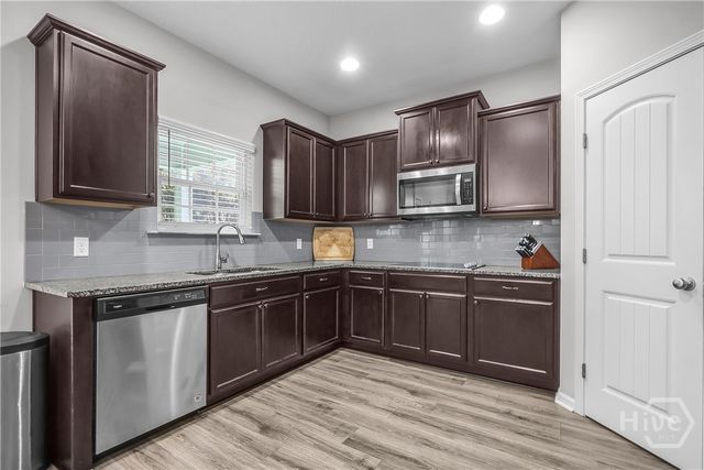 65 Flemington Oaks Drive, Hinesville, GA 31313