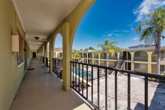 3206 W AZEELE STREET 215, Tampa, FL 33609