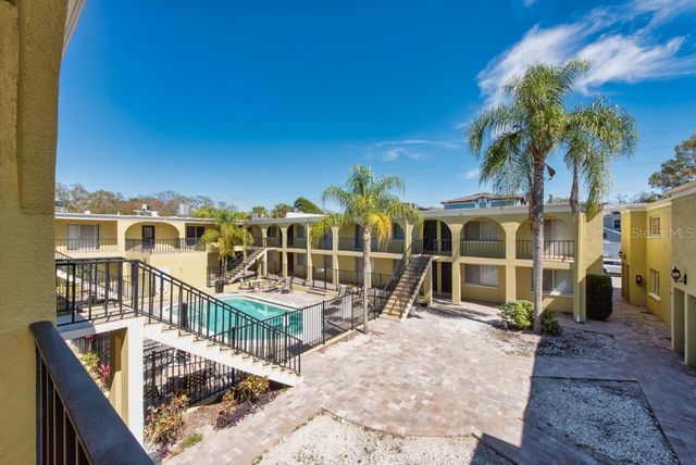 3206 W AZEELE STREET 215, Tampa, FL 33609