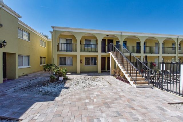 3206 W AZEELE STREET 215, Tampa, FL 33609