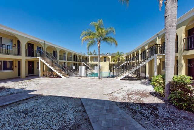 3206 W AZEELE STREET 215, Tampa, FL 33609