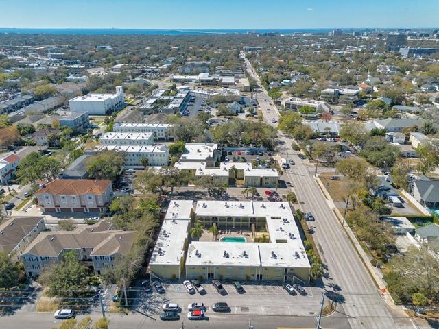 3206 W AZEELE STREET 215, Tampa, FL 33609