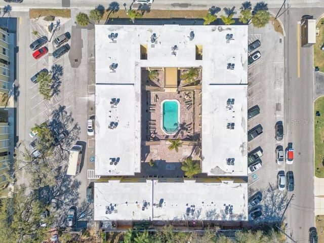 3206 W AZEELE STREET 215, Tampa, FL 33609