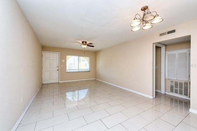 3206 W AZEELE STREET 215, Tampa, FL 33609