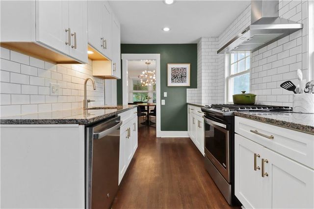 408 W 61st Street, Kansas City, MO 64113