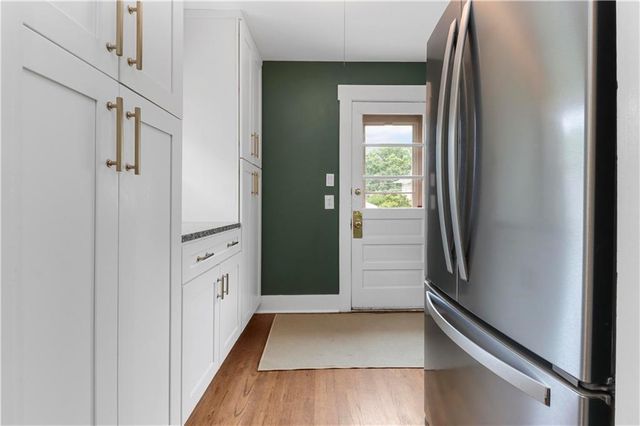 408 W 61st Street, Kansas City, MO 64113