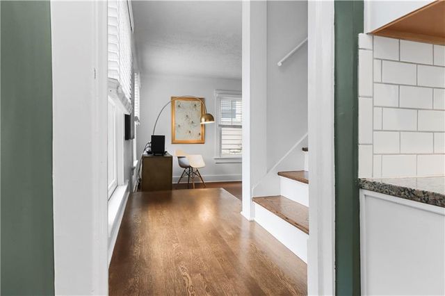 408 W 61st Street, Kansas City, MO 64113