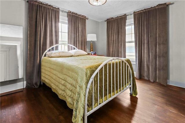 408 W 61st Street, Kansas City, MO 64113