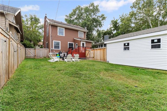 408 W 61st Street, Kansas City, MO 64113