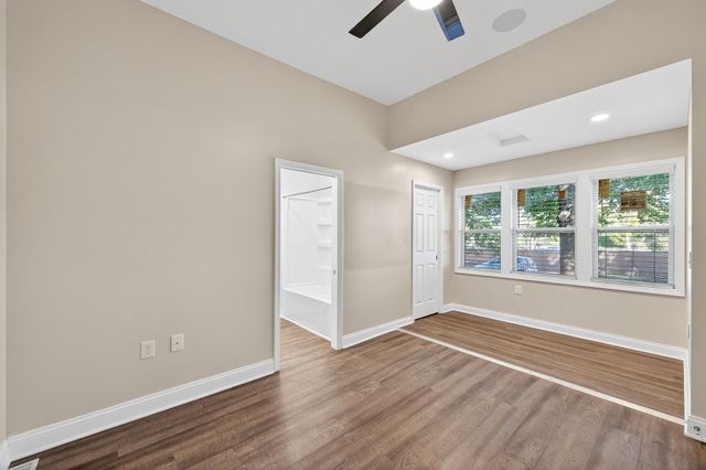 622 Bush Avenue, Saint Paul, MN 55130